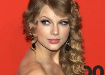Biography of Taylor Swift