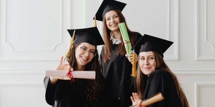 There’s a catch: a billionaire gives each University of Massachusetts graduate a $1,000 surprise present.