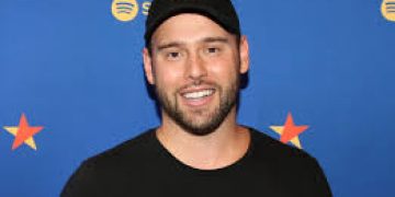 Scooter Braun declares his retirement from the music industry.