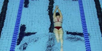 The story of how Paralympic swimmer Ali Truwit overcame a shark attack